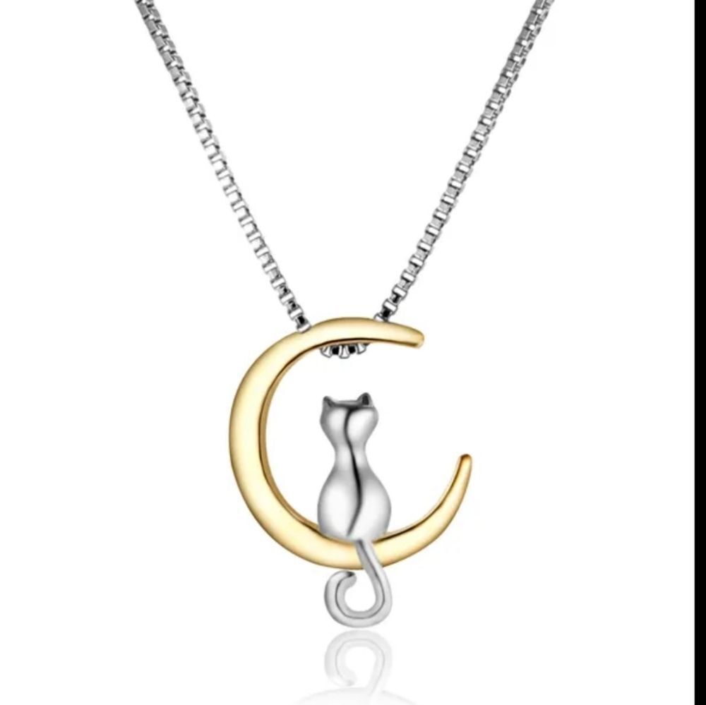 NWOT Kitty Necklace